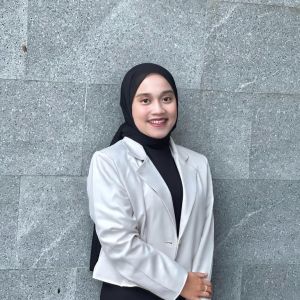 Adhela Ghina Rachmatika